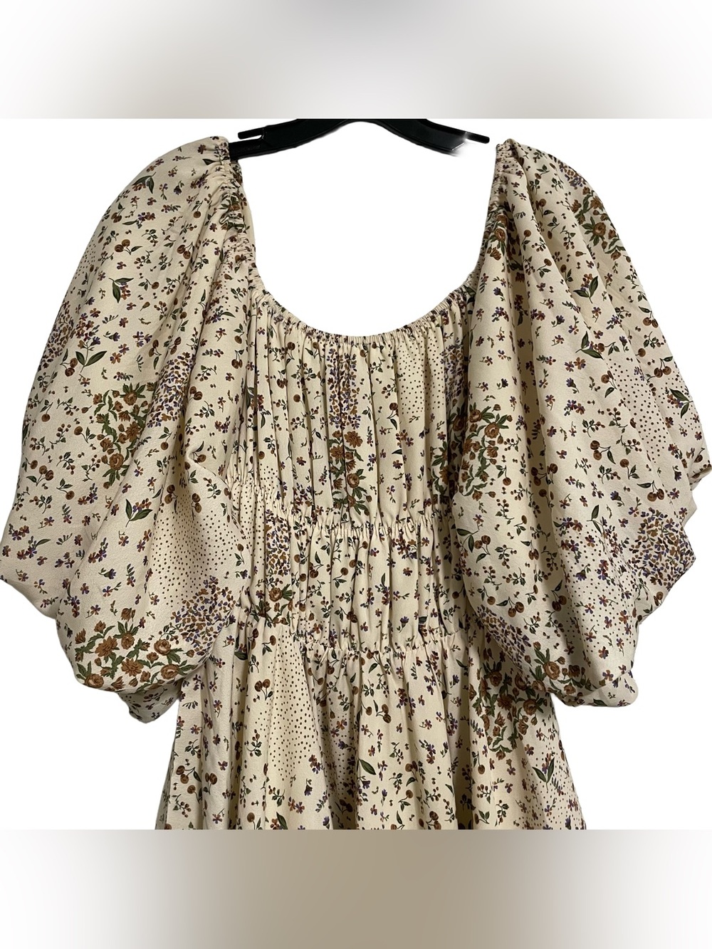 Cottage Core Cream Floral Puff-Sleeve Dress - Picture 4 of 6